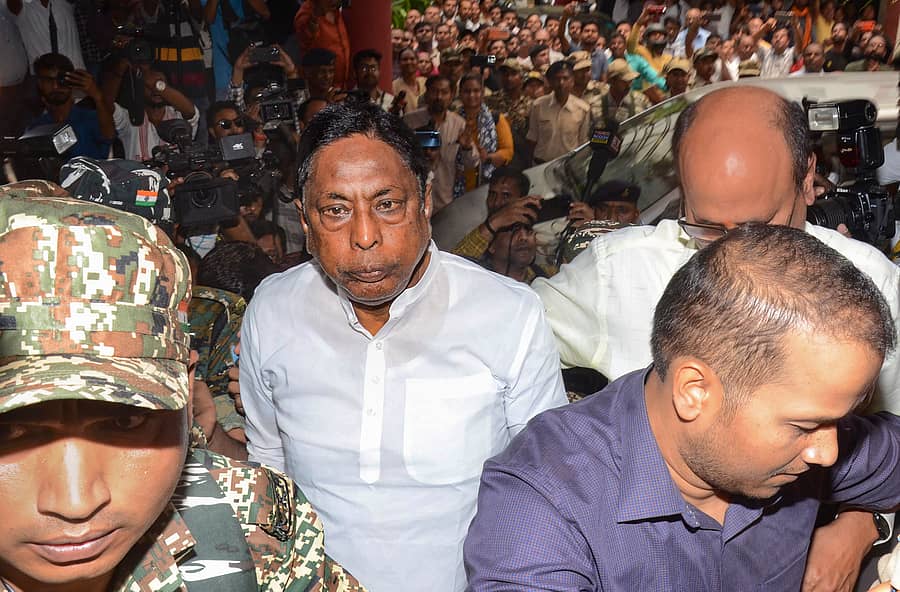 ನ್ಯಾಯಾಲಯಕ್ಕೆ ಆಲಂಗೀರ್ ಆಲಂ ಅವರನ್ನು ಗುರುವಾರ ಹಾಜರುಪಡಿಸಲಾಯಿತು –ಪಿಟಿಐ ಚಿತ್ರ