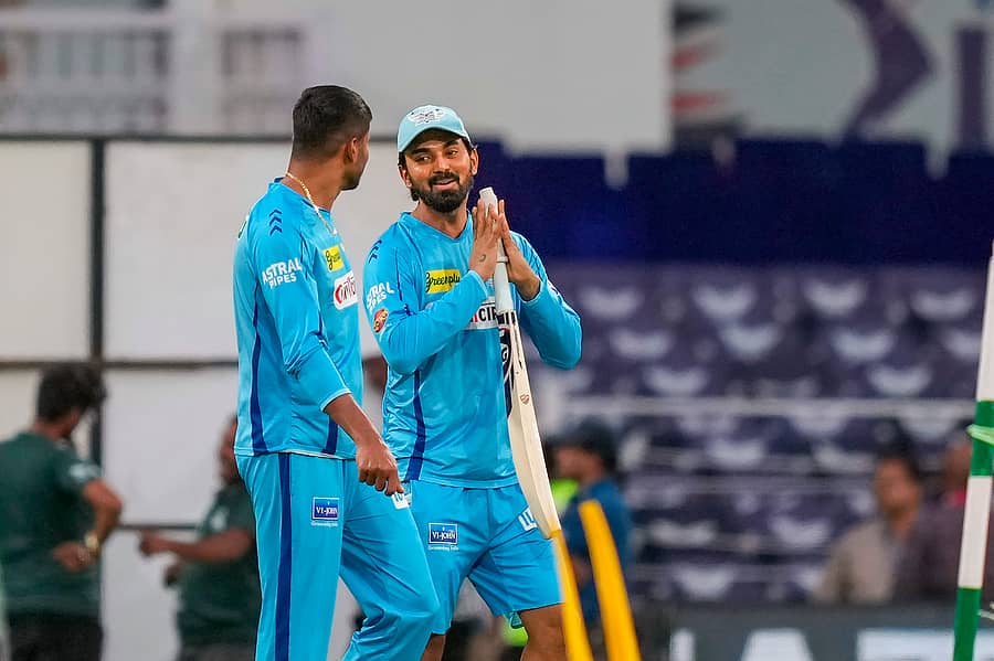 <div class="paragraphs"><p>ಲಖನೌ ಸೂಪರ್‌ಜೈಂಟ್ಸ್ ತಂಡದ ಕೆ.ಎಲ್. ರಾಹುಲ್ ಹಾಗೂ ಕೆ. ಗೌತಮ್ ಮಾತುಕತೆ&nbsp; </p></div>