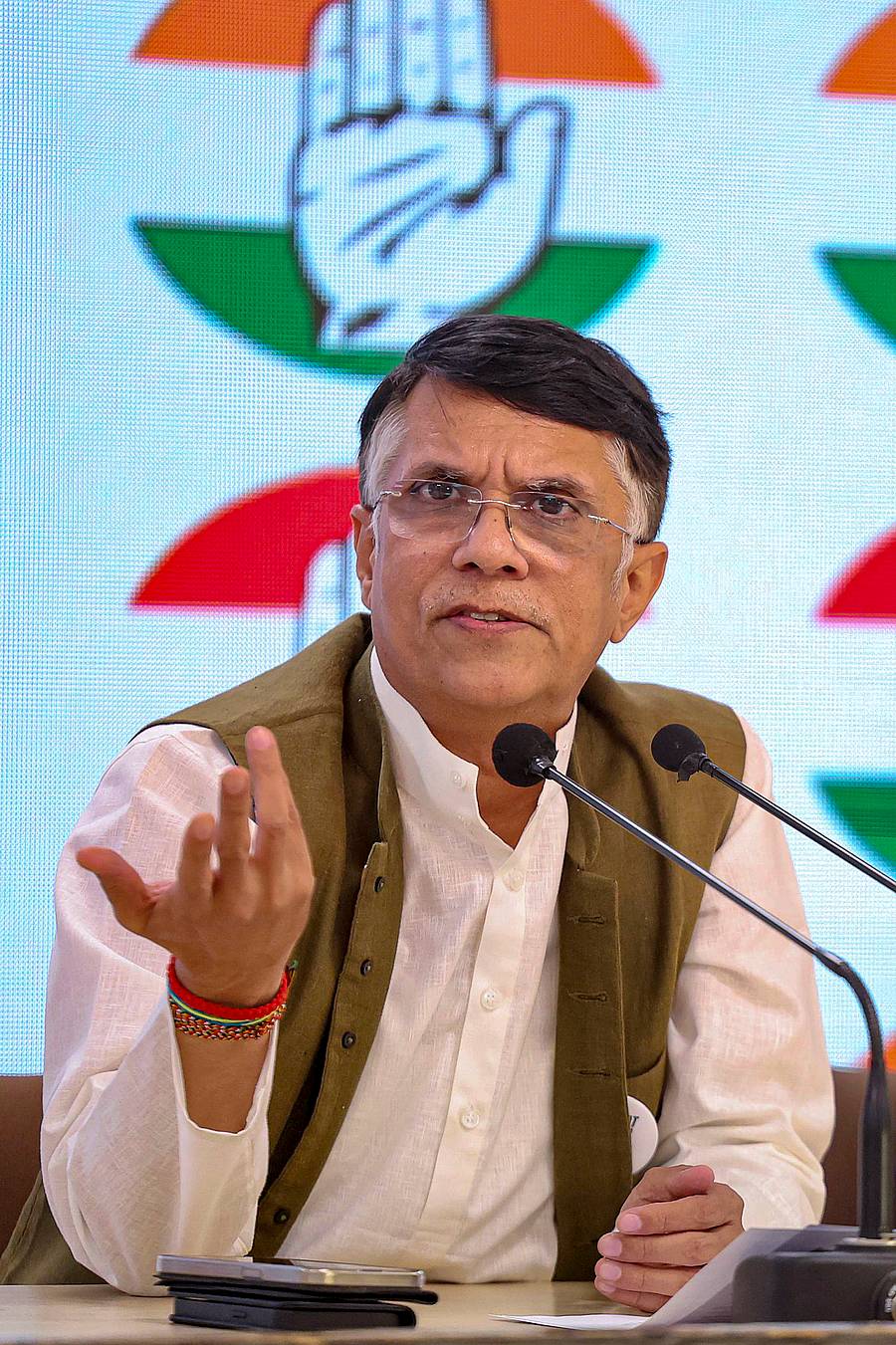 ಪವನ್ ಖೇರಾ