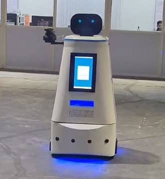 ‘ಇಂಡಿಬೊಟ್ ರೋಬೊಟಿಕ್ಸ್ ಕಂಪನಿ’ ಅಭಿವೃದ್ಧಿ ಪಡಿಸಿರುವ ಮದುವೆ ಫೋಟೊ ತೆಗೆಯುವ ರೋಬೊಟ್