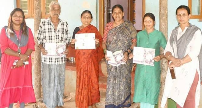 ಕೊಪ್ಪ ತಾಲ್ಲೂಕು ಹೆಗ್ಗಾರು ಗ್ರಾಮದಲ್ಲಿ ನರೇಗಾ ಯೋಜನೆ ಬಗ್ಗೆ ಕರಪತ್ರ ವಿತರಿಸಲಾಯಿತು