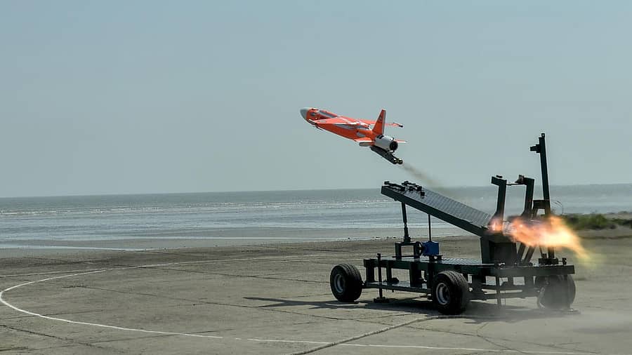 <div class="paragraphs"><p>ಒಡಿಶಾದ ಕರಾವಳಿಯ ಚಾಂದಿಪುರದಲ್ಲಿರುವ ಸಮಗ್ರ ಪರೀಕ್ಷಾ ವಲಯದಲ್ಲಿ ‘ಅಭ್ಯಾಸ್’ ಹೆಸರಿನ ಗುರಿ ಸರಣಿ ಪರೀಕ್ಷೆಯ ದೃಶ್ಯ</p></div>