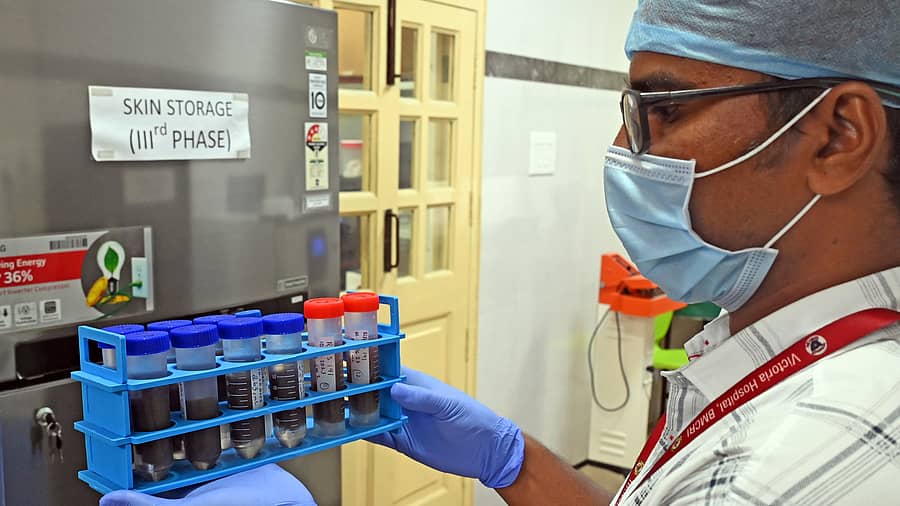 <div class="paragraphs"><p>ಭಾರತೀಯ ಸೇನೆಯಿಂದ ಚರ್ಮ ಬ್ಯಾಂಕ್ ಸ್ಥಾಪನೆ</p></div>