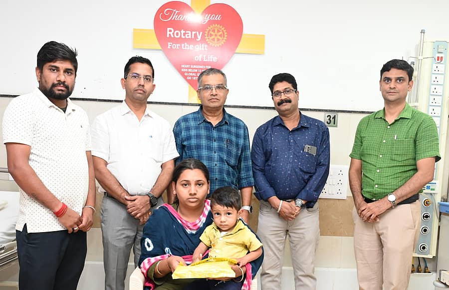 ಹೃದ್ರೋಗದಿಂದ ಬಳಲುತ್ತಿದ್ದ 20 ತಿಂಗಳ ಮಗುವಿಗೆ ಯಶಸ್ವಿ ಶಸ್ತ್ರಚಿಕಿತ್ಸೆ ನೀಡಿದ ಬೆಳಗಾವಿಯ ಕೆಎಲ್ಇ ಆಸ್ಪತ್ರೆಯ ವೈದ್ಯರ ತಂಡ