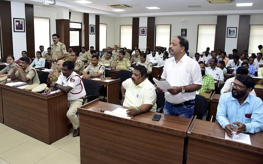 ಸಭೆಯಲ್ಲಿ ಸದಾಶಿವ ಉರ್ವಸ್ಟೋರ್ ಮಾತನಾಡಿದರು