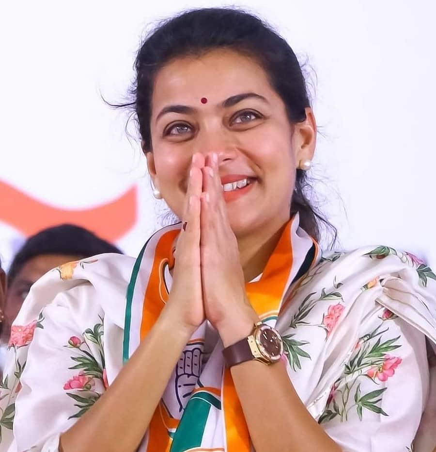 <div class="paragraphs"><p>ಪ್ರಣಿತಿ ಶಿಂದೆ</p></div>