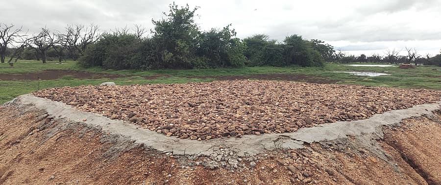 ಹಗರಿಬೊಮ್ಮನಹಳ್ಳಿ ತಾಲ್ಲೂಕಿನ ಅಂಕಸಮುದ್ರ ಹಕ್ಕಿ ಸಂರಕ್ಷಿತ ವಲಯ ಪ್ರದೇಶದಲ್ಲಿ ನದಿ ರೀವ ಸ್ವಾಗತಕ್ಕೆ ಸಜ್ಜಾಗಿರುವ ಮರಳು ಮತ್ತು ಕಲ್ಲುಗಳಿಂದ ಸಜ್ಜುಗೊಂಡಿರುವ ನಡುಗಡ್ಡೆ