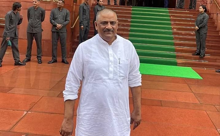 <div class="paragraphs"><p>ಸಂಜಯ್ ಝಾ</p></div>