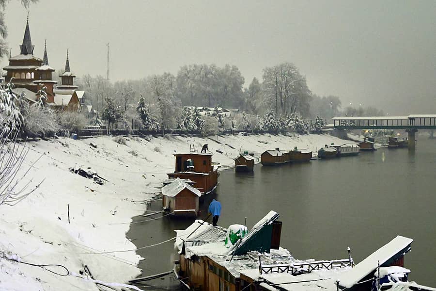 <div class="paragraphs"><p> ಜಮ್ಮು–ಕಾಶ್ಮೀರದ ಶ್ರೀನಗರ</p></div>