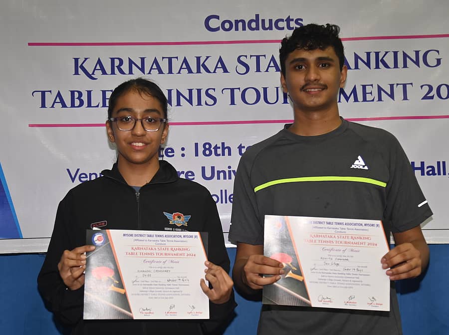 ರಾಜ್ಯ ರ್ಯಾಂಕಿಂಗ್ ಟೇಬಲ್ ಟೆನಿಸ್ ಟೂರ್ನಿಯ 19 ವಯಸ್ಸಿನ ಒಳಗಿನವರ ವಿಭಾಗದ ವಿಜೇತರಾದ ಹಿಮಾಂಶಿ ಚೌಧರಿ ಹಾಗೂ ರೋಹಿತ್ ಶಂಕರ್