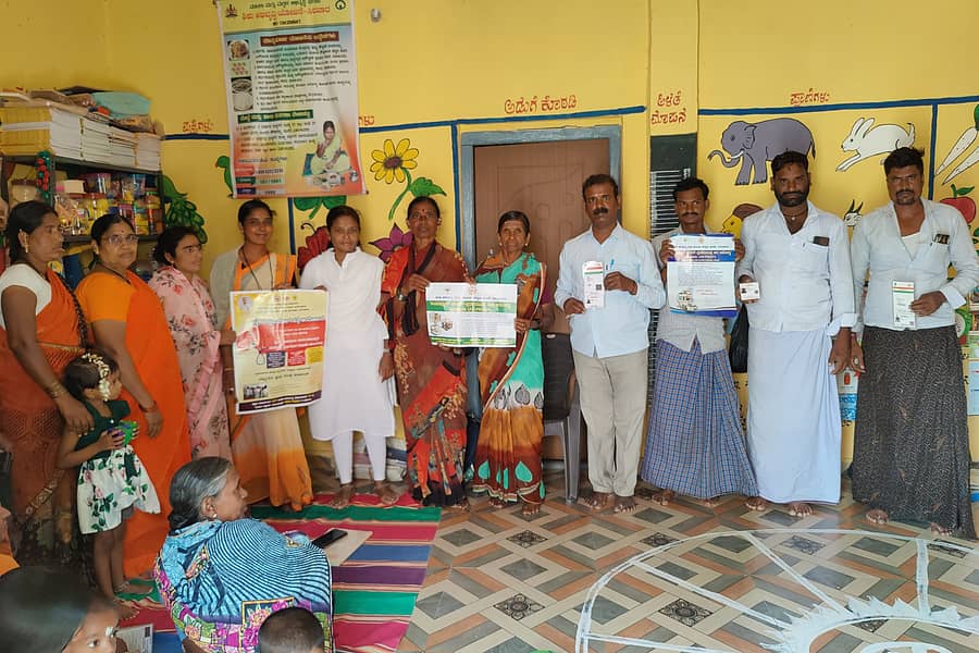 ಕವಿತಾಳ ಸಮೀಪದ ಬಾಗಲವಾಡದಲ್ಲಿ ಆಯುಷ್ಮಾನ್ ಭಾರತ್ ನೋಂದಣಿ ಕುರಿತು ಸಾರ್ವಜನಿಕರಿಗೆ ಮಂಗಳವಾರ ಮಾಹಿತಿ ನೀಡಲಾಯಿತು.