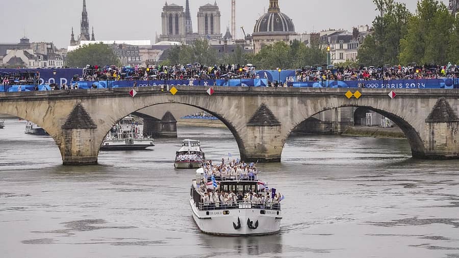 <div class="paragraphs"><p>ಸೆನ್ ನದಿಯ ದೃಶ್ಯ</p></div>