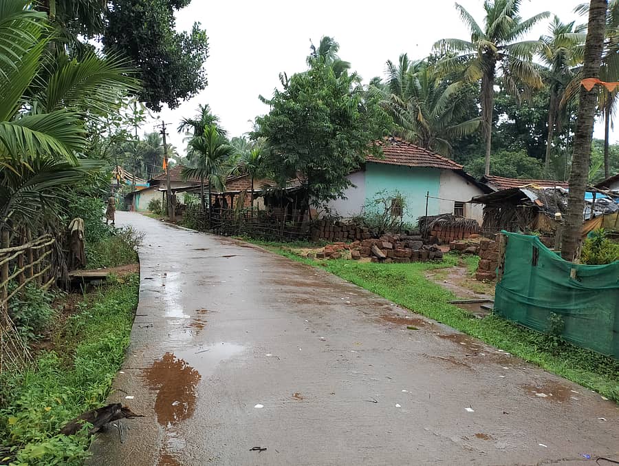 ಶಿರಸಿ ತಾಲ್ಲೂಕಿನ ಮೊಗವಳ್ಳಿ ಗ್ರಾಮ