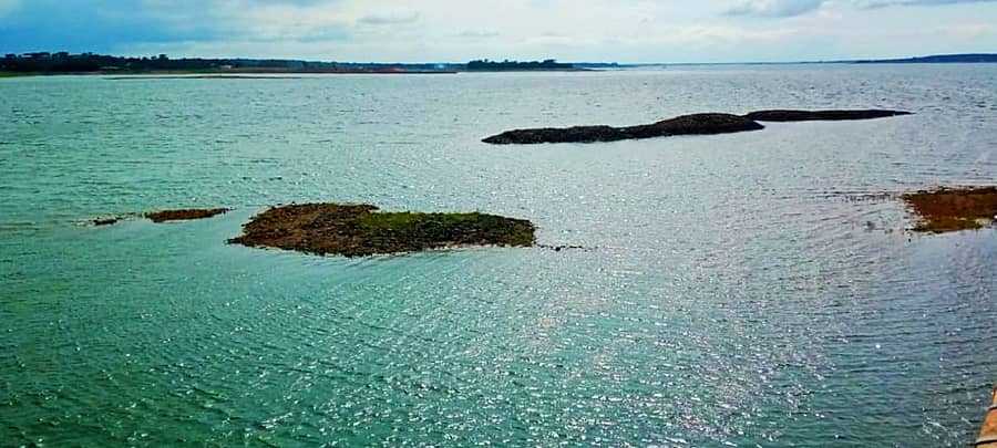 <div class="paragraphs"><p>ಮಂಡ್ಯ ಜಿಲ್ಲೆಯ ಶ್ರೀರಂಗಪಟ್ಟಣ ತಾಲ್ಲೂಕಿನ ಕೆ.ಆರ್.ಎಸ್ ಜಲಾಶಯದ ವಿಹಂಗಮ ನೋಟ</p></div>