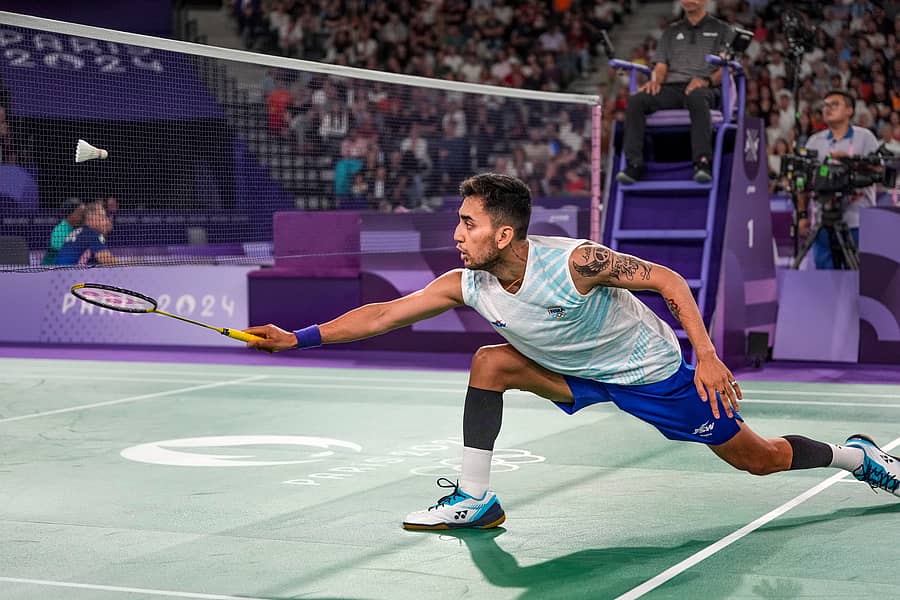 ಪ್ಯಾರಿಸ್ ಒಲಿಂಪಿಕ್ಸ್ ಬ್ಯಾಡ್ಮಿಂಟನ್ ಪಂದ್ಯದಲ್ಲಿ ಗ್ವಾಟೆಮಾಲಾದ ಕೆವಿನ್ ಕಾರ್ಡನ್ ವಿರುದ್ಧ ಪುರುಷರ ಸಿಂಗಲ್ಸ್ ಪಂದ್ಯದಲ್ಲಿ ಭಾರತದ ಲಕ್ಷ್ಯ ಸೇನ್ ಆಟದ ವೈಖರಿ
– ಪಿಟಿಐ ಚಿತ್ರ