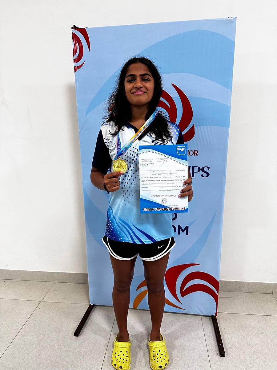 ಬಾಲಕಿಯರ ಗುಂಪು–1ರ 200 ಮೀ.ಫ್ರೀಸ್ಟೈಲ್‌‌ ವಿಭಾಗದಲ್ಲಿ ಚಿನ್ನ ಗೆದ್ದ ಹಷಿಕಾ ರಾಮಚಂದ್ರ