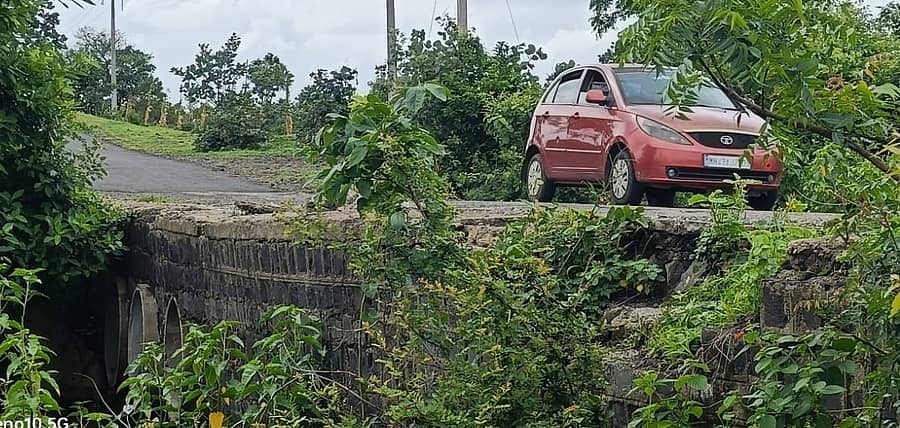 ಔರಾದ್ ತಾಲ್ಲೂಕಿನ ಧುಪತಮಹಾಗಾಂವಗೆ ಹೋಗುವ ಮಾರ್ಗದಲ್ಲಿನ ಸೇತುವೆ ಶಿಥಿಲಗೊಂಡಿದೆ