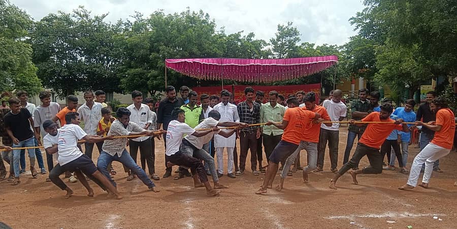 <div class="paragraphs"><p> ಗ್ರಾಮೋತ್ಸವ ಆಚರಿಸಿ ಗ್ರಾಮೀಣ ಕ್ರೀಡೆ (ಸಾಂಕೇತಿಕ ಚಿತ್ರ)</p></div>