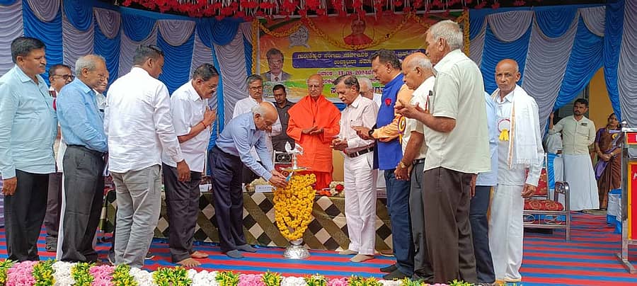 ನ್ಯಾಮತಿಯಲ್ಲಿ ನೂತನವಾಗಿ ರಚನೆಯಾಗಿರುವ ಗುರುಶಿಷ್ಯರ ಸಂಗಮ ಸಾರ್ವಜನಿಕ ಚಾರಿಟಬಲ್ ಟ್ರಸ್ಟ್ ಅನ್ನು ಇಸ್ರೊ ಮಾಜಿ ಅಧ್ಯಕ್ಷ ಎ.ಎಸ್. ಕಿರಣ್ ಕುಮಾರ್ ಮಂಗಳವಾರ ಉದ್ಘಾಟಿಸಿದರು