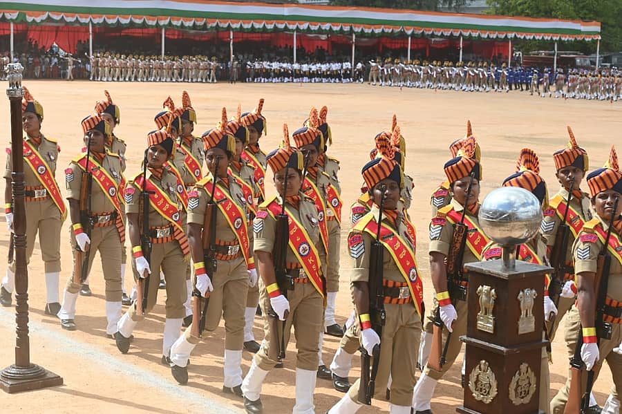 <div class="paragraphs"><p>ಕೆಎಸ್ಆರ್ಪಿ ಮಹಿಳಾ ಸಿಬ್ಬಂದಿ</p></div>