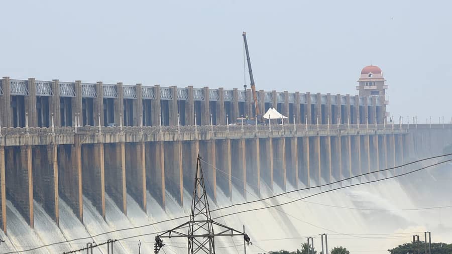 <div class="paragraphs"><p>ತುಂಗಭದ್ರಾ ಅಣೆಕಟ್ಟು</p></div>