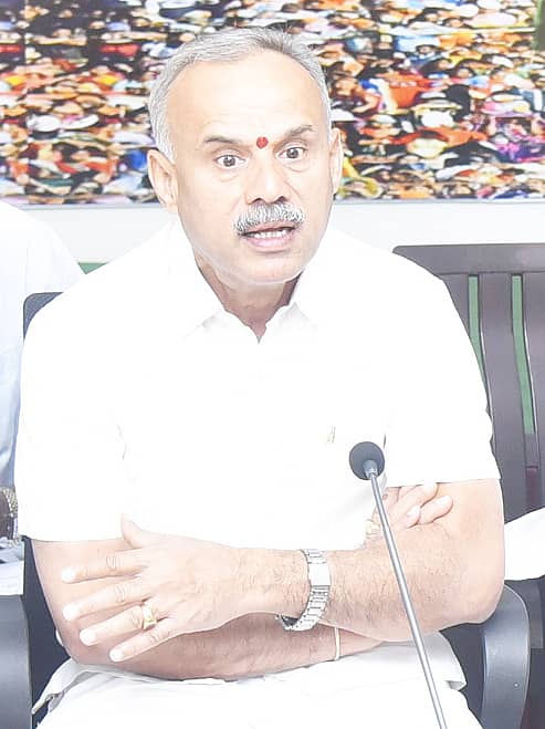 ಬಿ.ಸುರೇಶ್ಗೌಡ