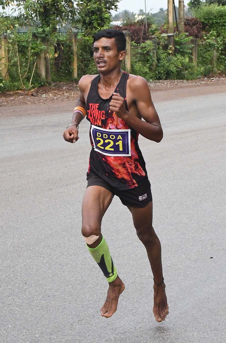 <div class="paragraphs"><p>ಧಾರವಾಡದಲ್ಲಿ ಭಾನುವಾರ ನಡೆದ ಕ್ರಾಸ್‌ ಕಂಟ್ರಿ ಓಟದಲ್ಲಿ ಪುರುಷರ ವಿಭಾಗದಲ್ಲಿ ಪ್ರಥಮ ಸ್ಥಾನ ಪಡೆದ ಶಿವಾನಂದ ನಾಯಕ್‌ – </p></div>