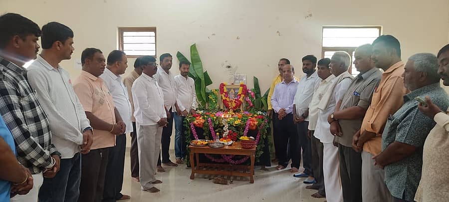 ಗುಡಿಬಂಡೆ ಪಟ್ಟಣದ ತಾಲೂಕು ಕಚೇರಿ ಸಭಾಂಗಣದಲ್ಲಿ ಕೃಷ್ಣ ಜನ್ಮಾಷ್ಟಮಿ ಕಾರ್ಯಕ್ರಮ ಆಚರಿಸಲಾಯಿತು