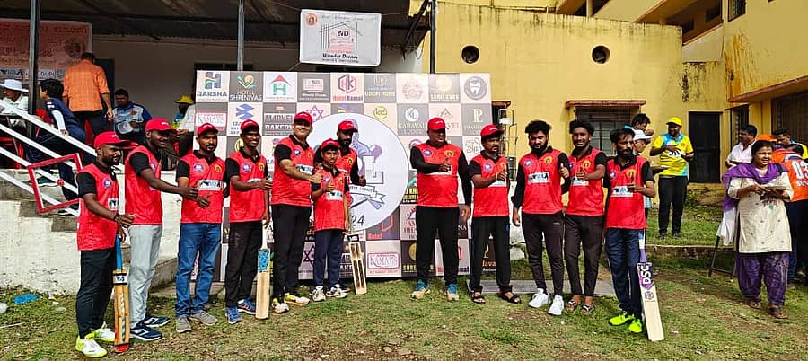 ಕಲಬುರಗಿಯ ಎನ್‌.ವಿ ಮೈದಾನದಲ್ಲಿ ನಡೆದ ಕರಾವಳಿ ಪ್ರೀಮಿಯರ್‌ ಲೀಗ್‌(ಕೆಪಿಎಲ್‌) ಟೂರ್ನಿಯಲ್ಲಿ ಕುಡ್ಲ ಚಾಲೆಂಜರ್ಸ್‌ ತಂಡವು ಚಾಂಪಿಯನ್‌ ಆಗಿ ಹೊರಹೊಮ್ಮಿತು