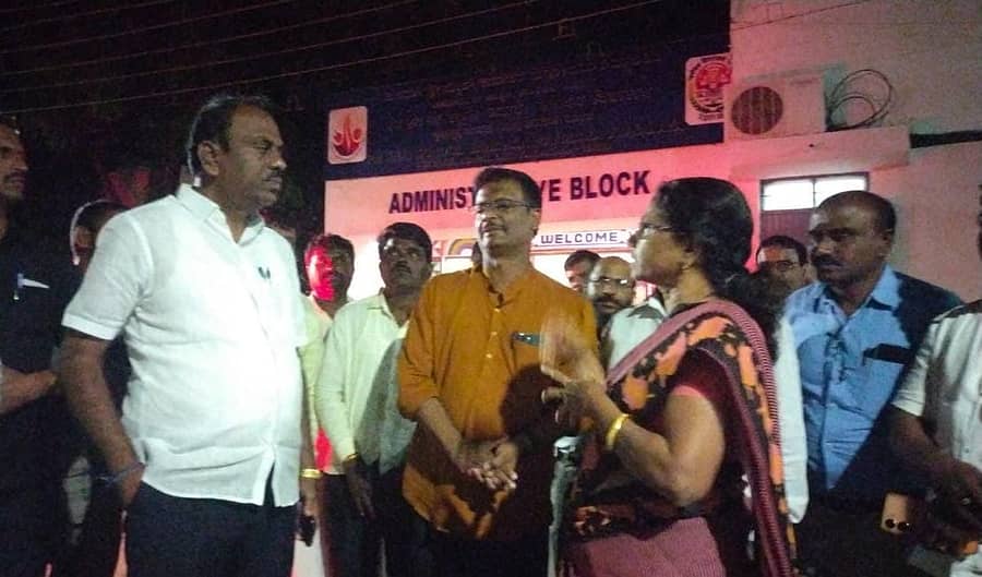 ಕುಕನೂರಿನ ಜವಾಹರ ನವೋದಯ ವಿದ್ಯಾಲಯಕ್ಕೆ ಸಂಸದ ರಾಜಶೇಖರ್ ಹಿಟ್ನಾಳ ಭೇಟಿ ನೀಡಿದರು