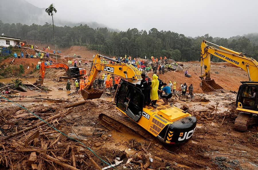 <div class="paragraphs"><p>ವಯನಾಡಿನಲ್ಲಿ&nbsp; ಭೂಕುಸಿತ–ಮುಂದುವರಿದ&nbsp;ರಕ್ಷಣಾ ಕಾರ್ಯ&nbsp;</p></div>