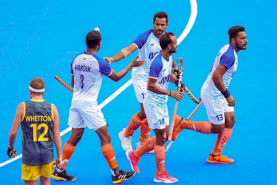 ಆಸ್ಟ್ರೇಲಿಯಾ ವಿರುದ್ಧ ಗೋಲಿನ ಸಂಭ್ರಮ ಆಚರಿಸಿದ ಭಾರತ ತಂಡದ ಆಟಗಾರರು.
ಪಿಟಿಐ ಚಿತ್ರ