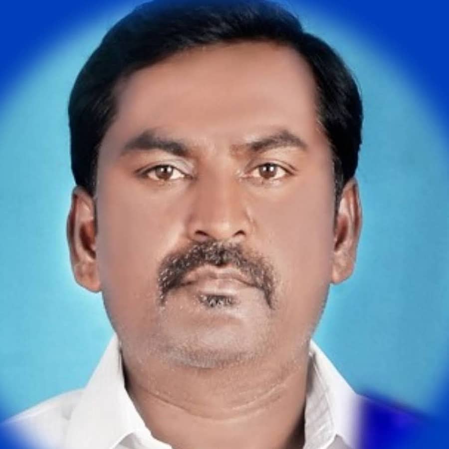 ಬಂಗಾರಪೇಟೆ ಪಟ್ಟಣದ ಅಂಬೇಡ್ಕ ಭವನದಲ್ಲಿ ಸುದ್ದಿಗೋಷ್ಠಿಯಲ್ಲಿ ಮಾತನಾಡಿದ ದಲಿತ ಸಂಘರ್ಷ ಸಮಿತಿ ಜಿಲ್ಲಾಧ್ಯಕ್ಷ ಕಲಾವಿದ ಯಲ್ಲಪ್ಪ