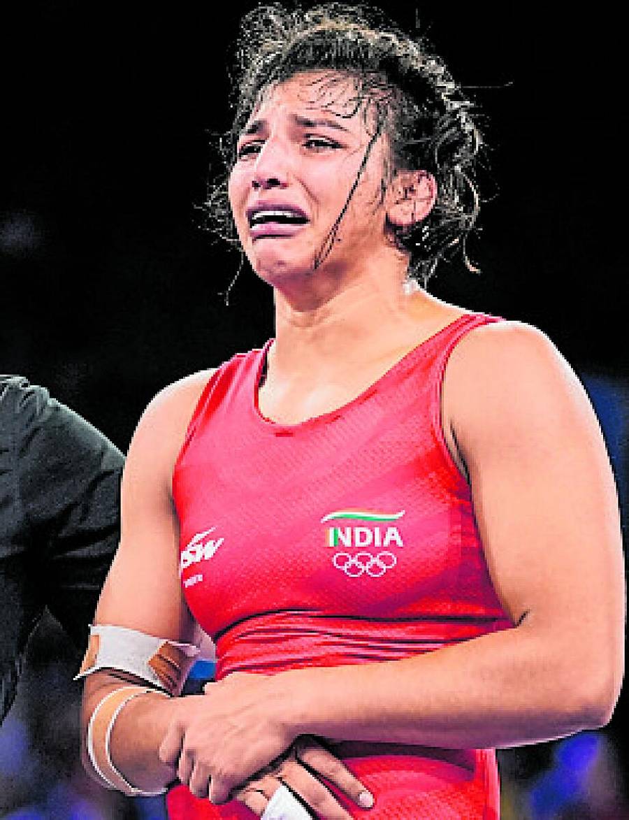 <div class="paragraphs"><p>ಸೋತ ಬಳಿಕ ಕಣ್ಣೀರು ಹಾಕಿದ ನಿಶಾ ದಹಿಯಾ </p></div>