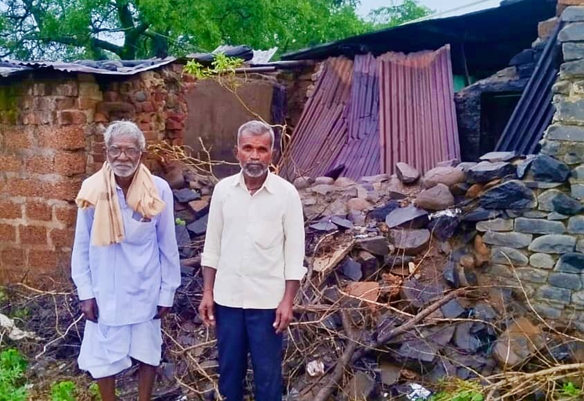 ಹುಲಸೂರ ತಾಲ್ಲೂಕಿನ ಗಡಿಗೌಡಗಾಂವ ಗ್ರಾಮದ ಕಿಶನರಾವ ಗುಂಡು ಅವರ ಮನೆಯ ಗೋಡೆ ಕುಸಿದು ಬಿದ್ದಿರುವುದು