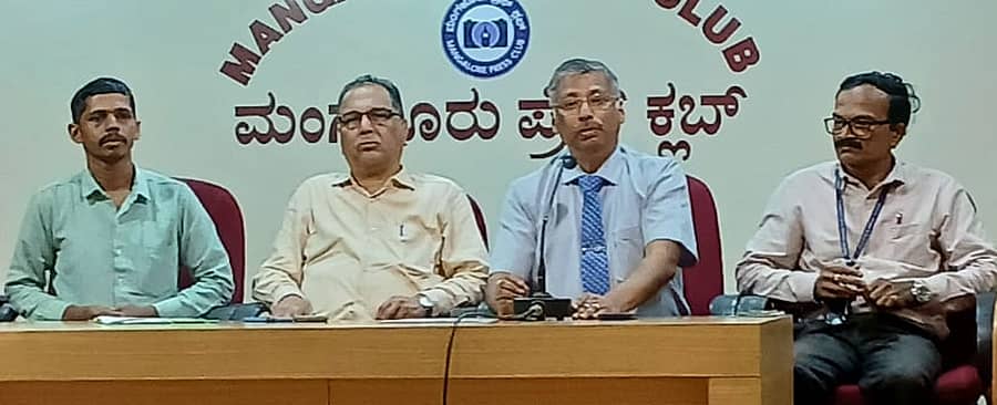 ಸುದ್ದಿಗೋಷ್ಠಿಯಲ್ಲಿ ಡಾ.ಪ್ರಕಾಶ್ ಸಲ್ಡಾನ ಮಾತನಾಡಿದರು. ಕುಶಾಲಪ್ಪ ಗೌಡ, ಡಾ.ಎಂ.ಎಸ್.ಮೂಸಬ್ಬ, ವಿಜಯಾನಂದ ಭಾಗವಹಿಸಿದ್ದರು