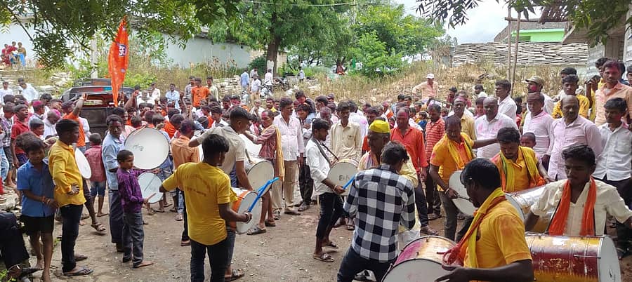 ಚಿಂಚೋಳಿ ತಾಲ್ಲೂಕು ಬೆಡಕಪಳ್ಳಿ ಗ್ರಾಮದಲ್ಲಿ ಭಾನುವಾರ ಮಾರುತೇಶ್ವರ ಪಲ್ಲಕ್ಕಿ ಉತ್ಸವ ನಡೆಯಿತು