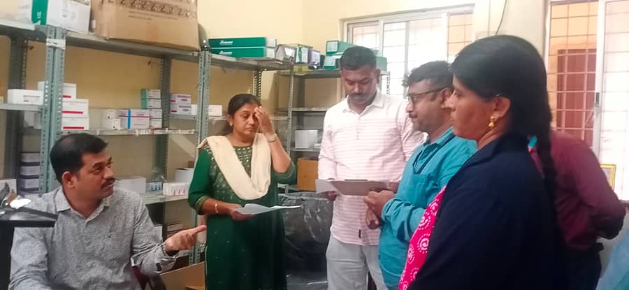 ಕುಣಿಗಲ್ ಸಾರ್ವಜನಿಕ ಆಸ್ಪತ್ರೆಗೆ ಲೋಕಾಯುಕ್ತ ಅಧಿಕಾರಿ ಶಿವರುದ್ರಪ್ಪ ಮೇಟಿ ಭೇಟಿ ನೀಡಿ ಪರಿಶೀಲನೆ ನಡೆಸಿದರು