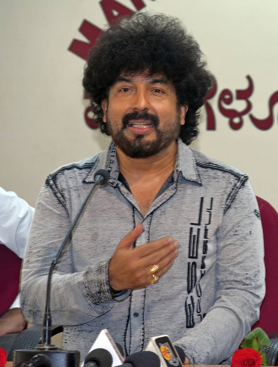 ಮಂಗಳೂರು ಪ್ರೆಸ್ ಕ್ಲಬ್ ಕಾರ್ಯಕ್ರಮದಲ್ಲಿ ಸಂಗೀತ ನಿರ್ದೇಶಕ ಗುರು ಕಿರಣ್ ಮಾತನಾಡಿದರು