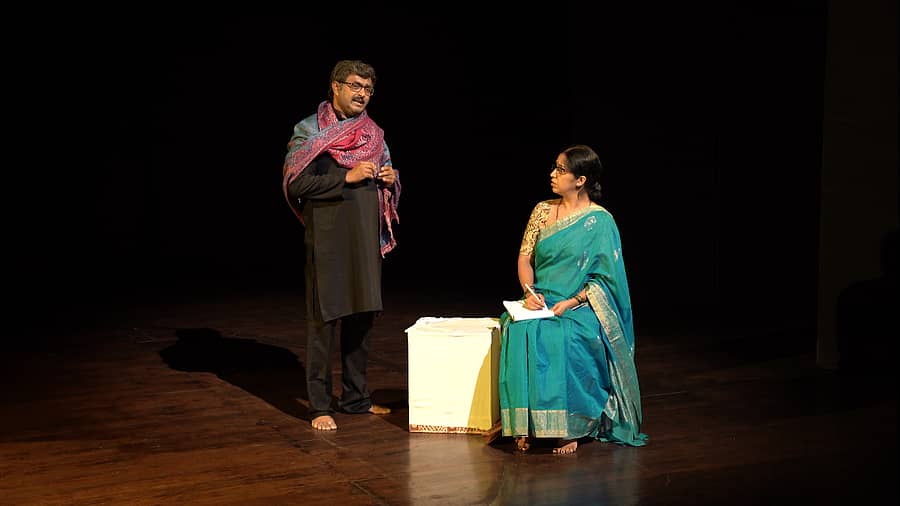 ‘ಬಾಬಾ ಕಾರಂತ’ ನಾಟಕದ ದೃಶ್ಯ