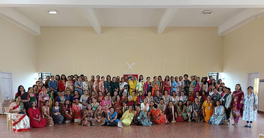 ಮಡಿಕೇರಿಯಲ್ಲಿ ನಡೆದ ಕೊಡಗು ಮಹಿಳಾ ಕಾಫಿ ಜಾಗೃತಿ ಸಂಘದ ವಾರ್ಷಿಕ ಮಹಾಸಭೆಯಲ್ಲಿ ಭಾಗವಹಿಸಿದ್ದ ಸದಸ್ಯೆಯರು