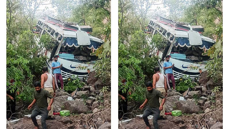 <div class="paragraphs"><p>ಜೂನ್ 9ರಂದು ಉಗ್ರರು ನಡೆಸಿದ ಗುಂಡಿನ ದಾಳಿಯಿಂದಾಗಿ ಯಾತ್ರಿಕರಿದ್ದ ಬಸ್ ಕಂದಕಕ್ಕೆ ಉರುಳಿಬಿದ್ದಿತ್ತು </p></div>