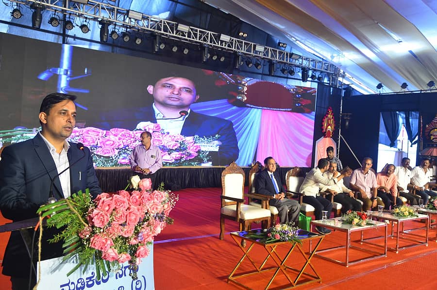 ವಿಚಾರ ಸಂಕಿರಣದಲ್ಲಿ ಜಿಲ್ಲಾಧಿಕಾರಿ ವೆಂಕಟ್ ರಾಜಾ ಮಾತನಾಡಿದರು