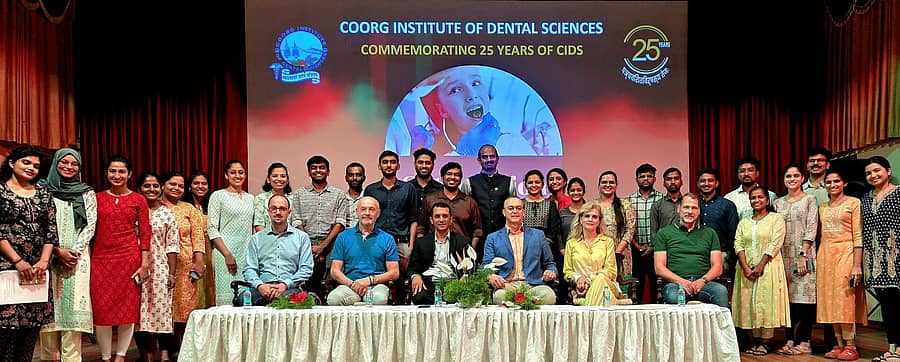 ವಿರಾಜಪೇಟೆ ಸಮೀಪದ ಮಗ್ಗುಲದ ಕೊಡಗು ದಂತ ಮಹಾವಿದ್ಯಾಲಯಕ್ಕೆ ಜರ್ಮನಿಯ ಹ್ಯಾನೋವರ್ನ್ ಇಂಟರ್ ನ್ಯಾಷನಲ್ ಆರ್ಥೋಡಾಂಟಿಕ್ ಸೊಸೈಟಿಯ ಉಪಾಧ್ಯಕ್ಷ ಪ್ರೊ. ಜಾನ್ ವಿ. ರೈಮನ್ ಮತ್ತು ಆರ್ಥೋಡಾಂಟಿಸ್ಟ್ ಮತ್ತು ಮ್ಯಾಕ್ಸಿಲೊಫೇಶಿಯಲ್ ಶಸ್ತ್ರಚಿಕಿತ್ಸಕ ಪ್ರೊ.ಅಲಾದಿನ್ ಸಬಾಗ್ ಅವರು ಈಚೆಗೆ ಭೇಟಿ ನೀಡಿದರು