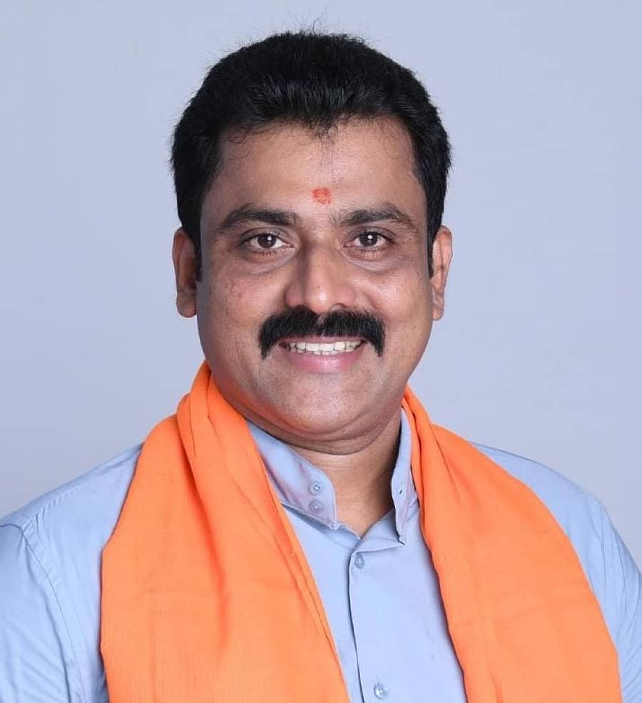 <div class="paragraphs"><p>ಕಿಶೋರ್ಕುಮಾರ್</p></div>