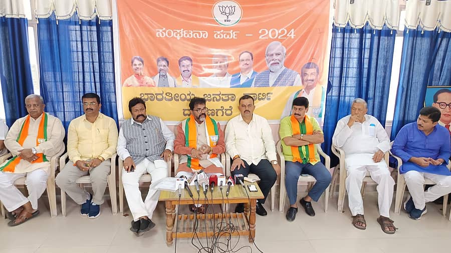<div class="paragraphs"><p>ದಾವಣಗೆರೆಯಲ್ಲಿ ಛಲವಾದಿ ನಾರಾಯಣಸ್ವಾಮಿ ಮಾತನಾಡಿದರು</p></div>