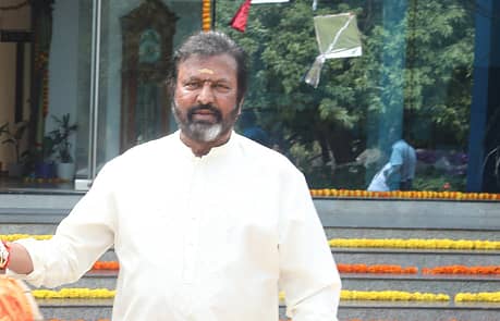 <div class="paragraphs"><p>ನಟ ಮೋಹನ್ ಬಾಬು </p></div>