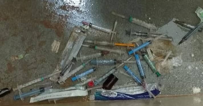 ಕಬಡ್ಡಿ ಲೀಗ್ ಒಂದರ ಅಂಗಣದಾಚೆ ಲಭಿಸಿದ ಸಿರಿಂಜ್‌ಗಳು