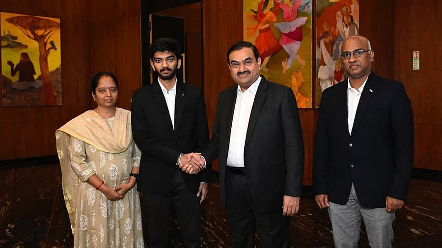 <div class="paragraphs"><p>ಗೌತಮ್‌ ಅದಾನಿ ಭೇಟಿಯಾದ ವಿಶ್ವ ಚೆಸ್‌ ಚಾಂಪಿಯನ್‌ ಗುಕೇಶ್</p></div>