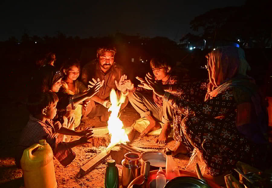 <div class="paragraphs"><p>ಶೀತಗಾಳಿ</p></div>